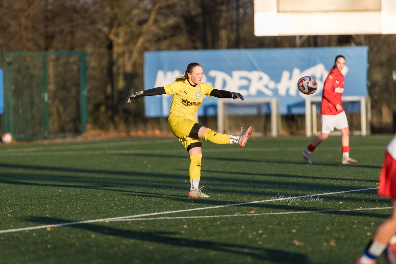Bild 256 - wBJ Hamburger SV - Holstein Kiel : Ergebnis: 8:0
